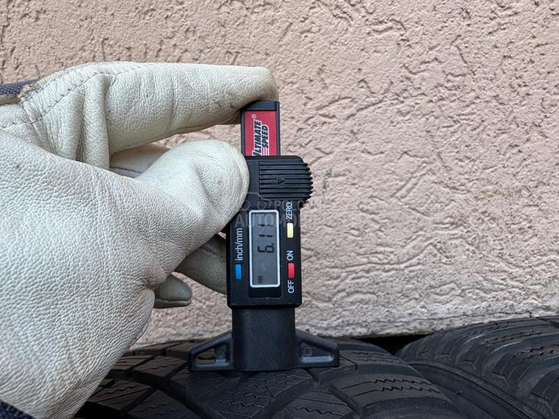 Hankook 195/55 R16 Zimska