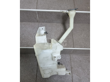 Posuda za tečnost za Nissan Qashqai od 2014. do 2021. god.