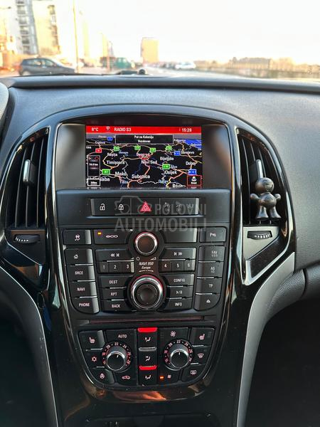 Opel Astra J 1.6 Cosmo