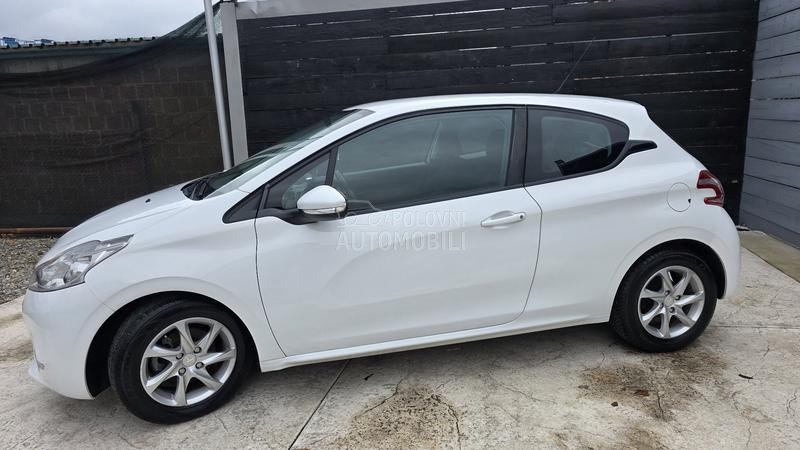 Peugeot 208 1.4 HDI