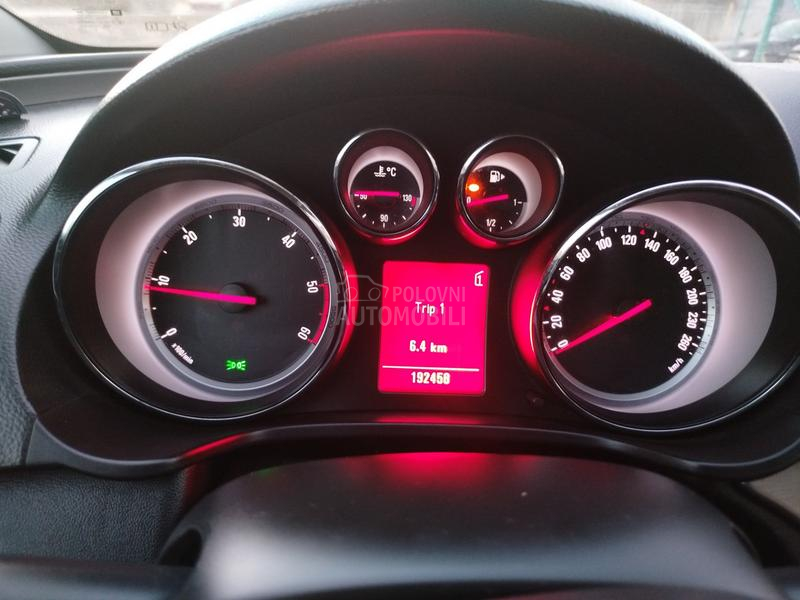 Opel Insignia 2.0CDTI