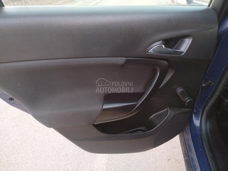 Opel Insignia 2.0CDTI