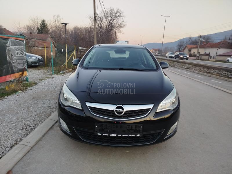 Opel Astra J 1.7CDTI