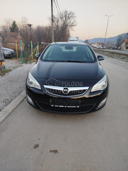 Opel Astra J 1.7CDTI