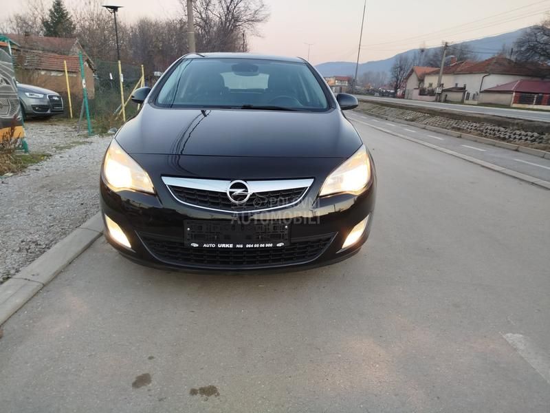 Opel Astra J 1.7CDTI