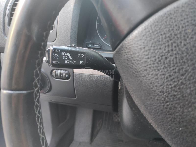 Volkswagen Golf 5 1900