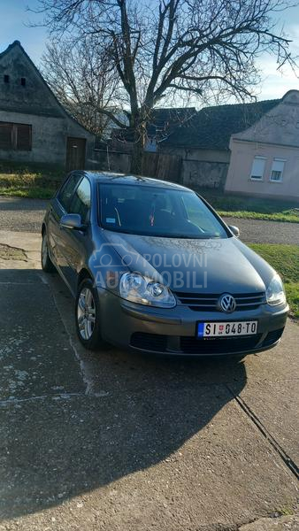 Volkswagen Golf 5 1900