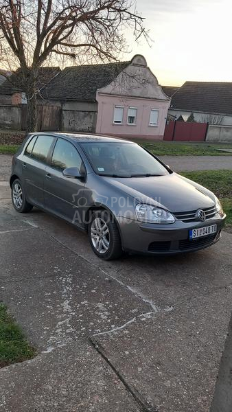 Volkswagen Golf 5 1900