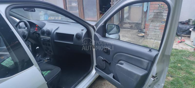 Dacia Logan 1.6