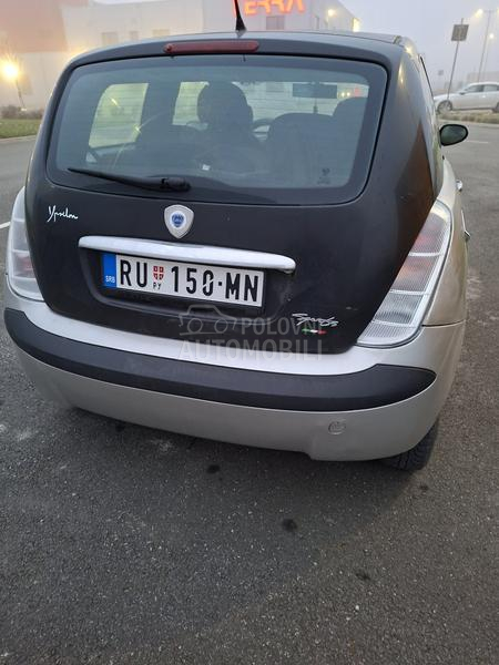 Lancia Ypsilon 