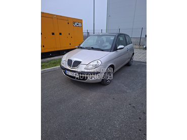 Lancia Ypsilon 