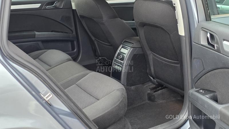 Škoda Superb 2.0 TDi CR 125 SPORT