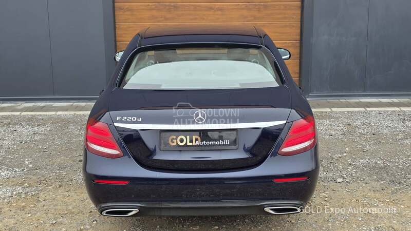 Mercedes Benz E 220 2.0D 9G AVANTARD