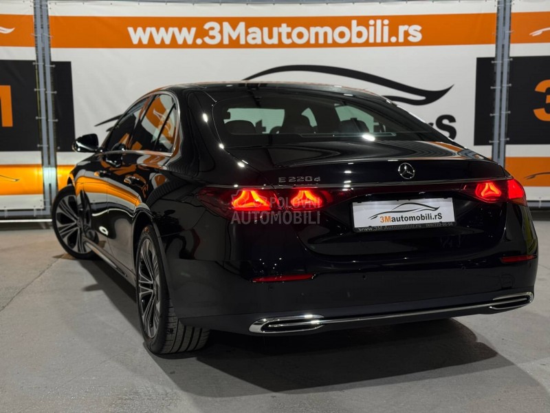 Mercedes Benz E 220 D/AVANTGARDE/DIGITAL
