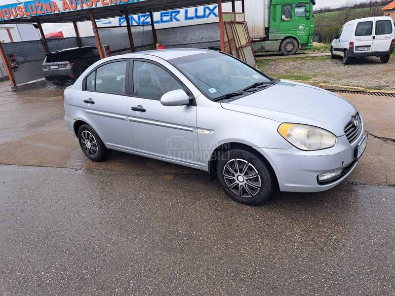 Hyundai Accent 1.4  DOHC