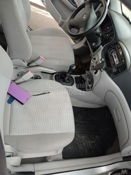 Hyundai Accent 1.4  DOHC