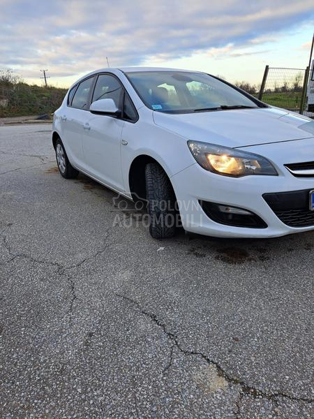 Opel Astra J 1,7 cdti