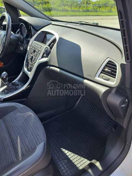 Opel Astra J 1,7 cdti