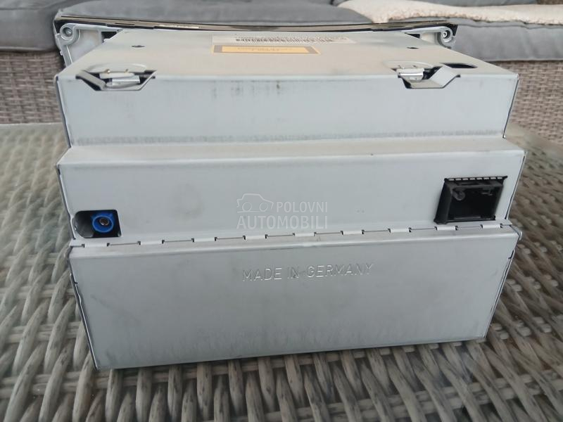 RADIO CD ZA MERCEDES W 211