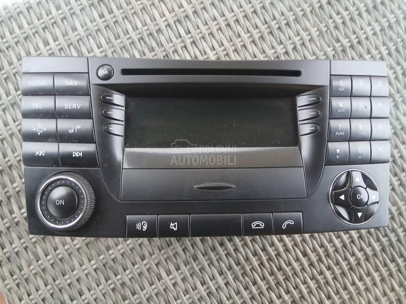 RADIO CD ZA MERCEDES W 211