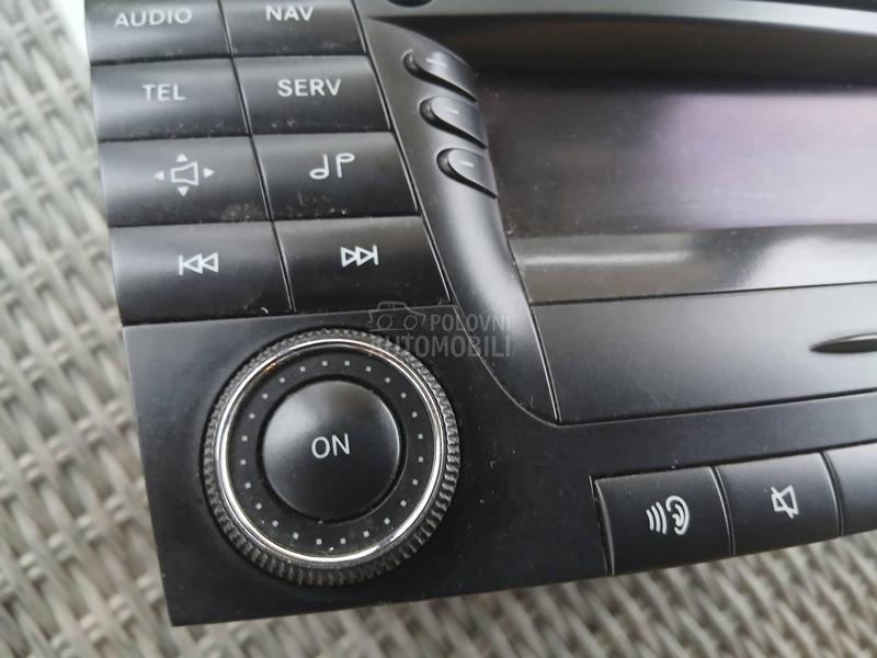 RADIO CD ZA MERCEDES W 211