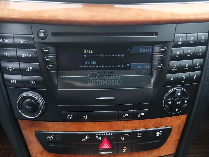 RADIO CD ZA MERCEDES W 211