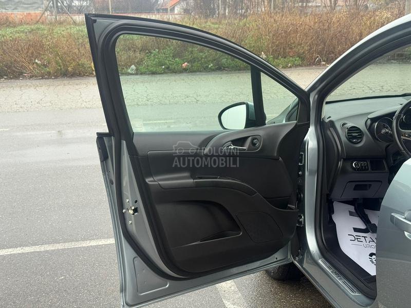 Opel Meriva 1.4 turbo NOV