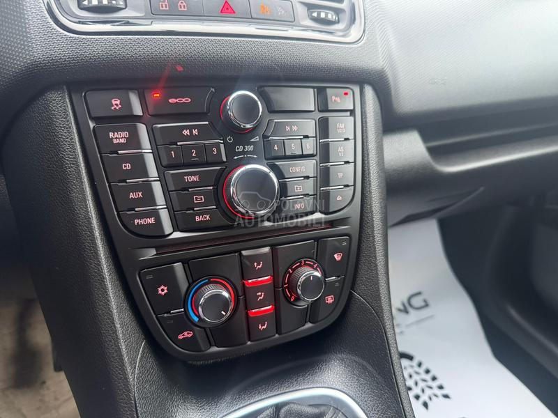 Opel Meriva 1.4 turbo NOV