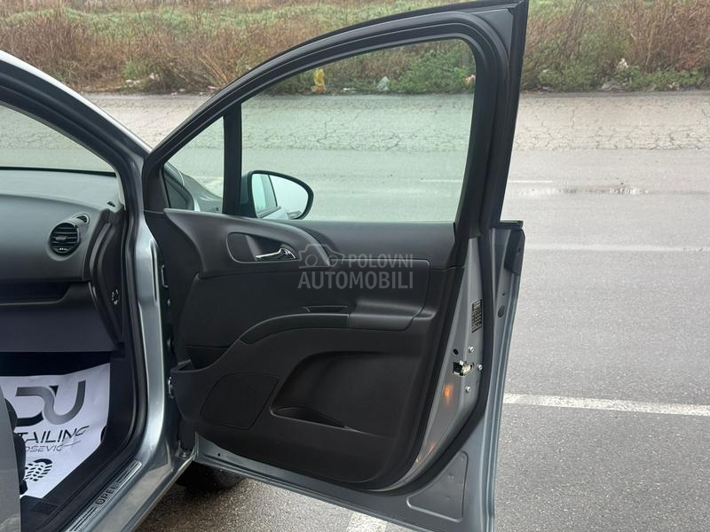 Opel Meriva 1.4 turbo NOV