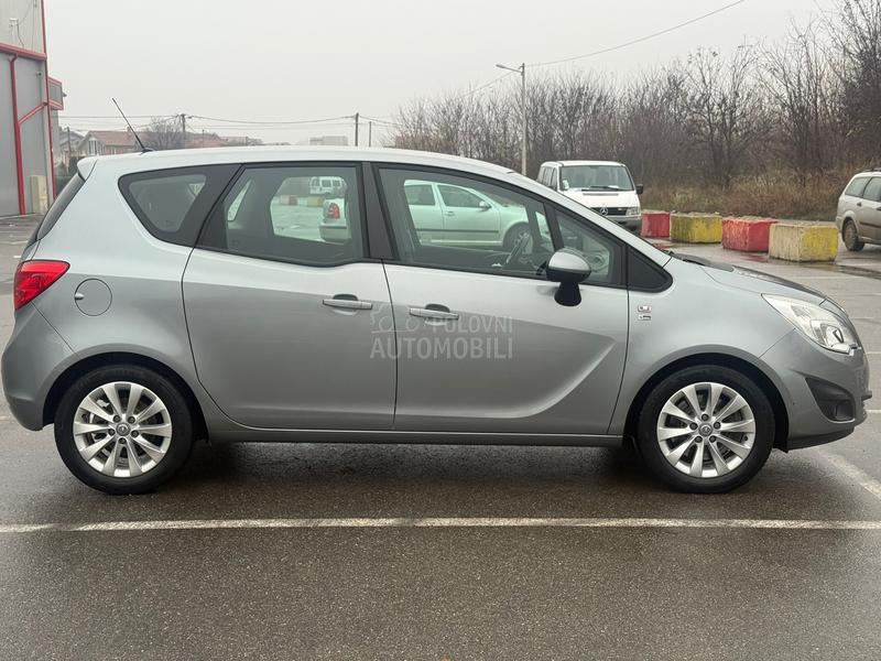 Opel Meriva 1.4 turbo NOV