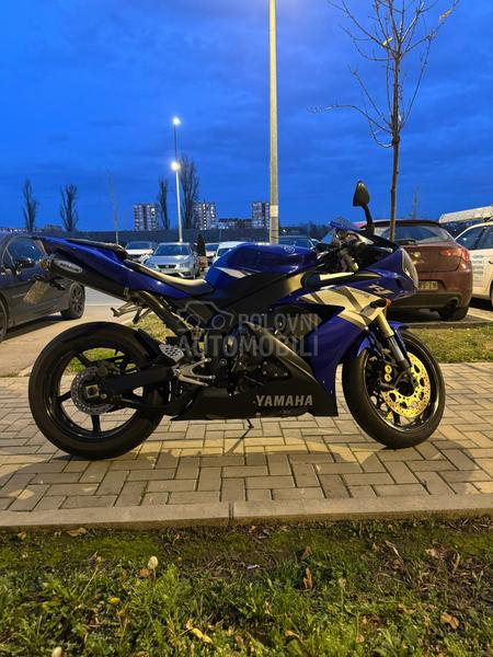 Yamaha R1