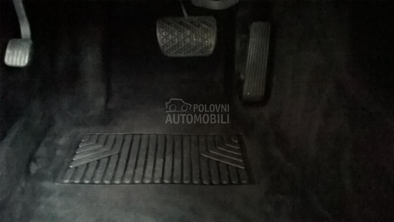 Mercedes Benz E 220 CDI AVANTGARDE NL.