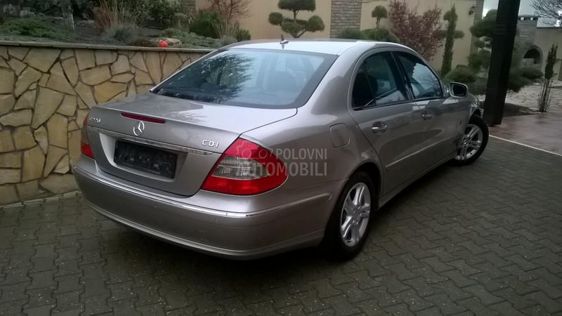 Mercedes Benz E 220 CDI AVANTGARDE NL.