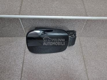 Poklopac rezervoara za Renault Megane od 2015. do 2025. god.