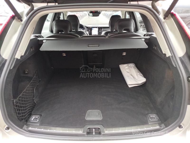 Volvo XC60 B4 MOMENTUM PRO