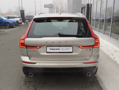 Volvo XC60 B4 MOMENTUM PRO