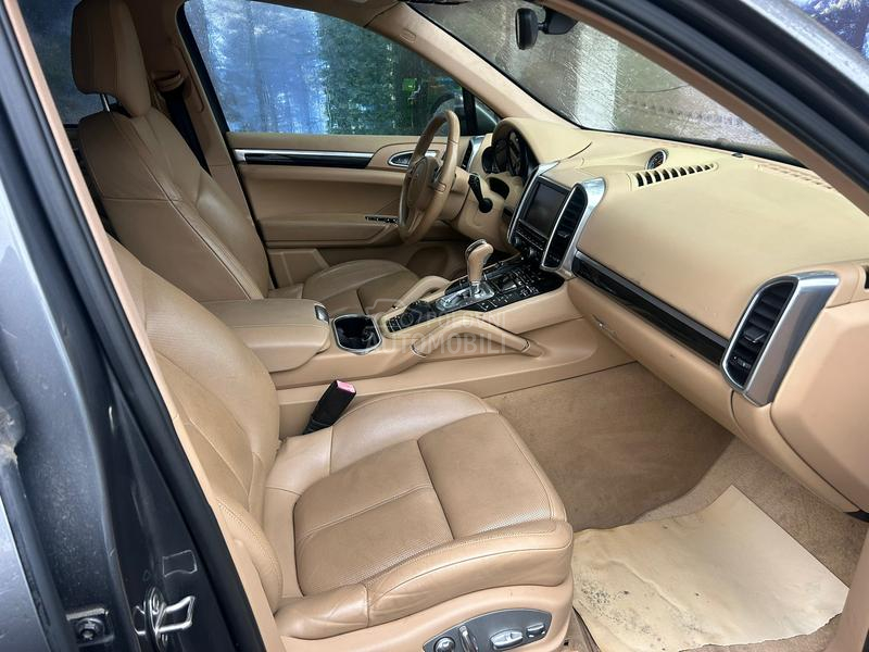 Porsche Cayenne 3.0d