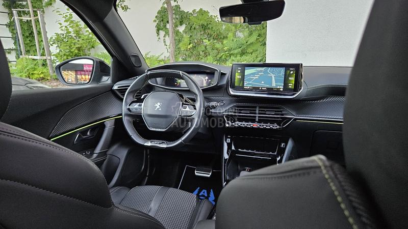 Peugeot 2008 GT/3D/Cam/Ahd
