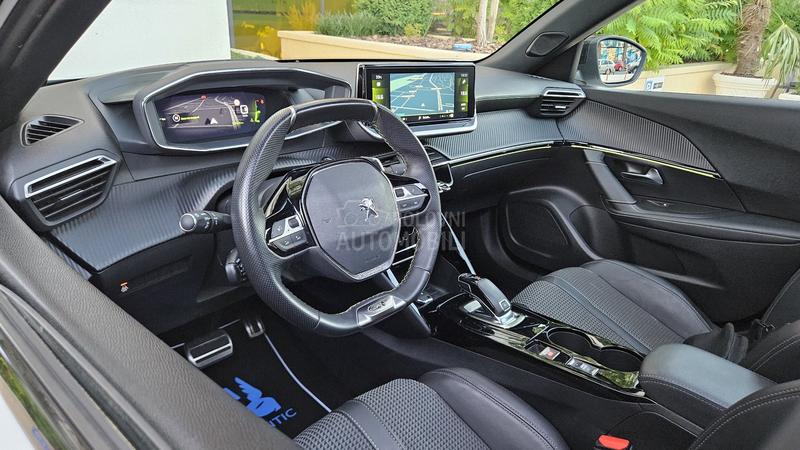 Peugeot 2008 GT/3D/Cam/Ahd