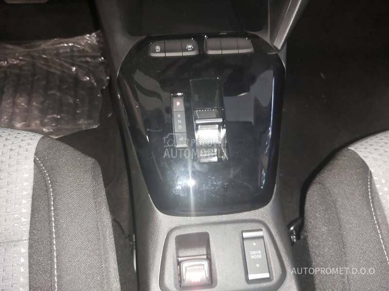 Opel Corsa F EDIT AT8