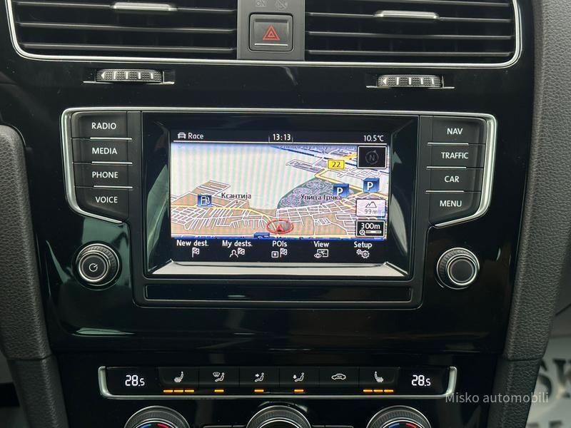 Volkswagen Golf 7 2.0 R DSG Kam 4x4