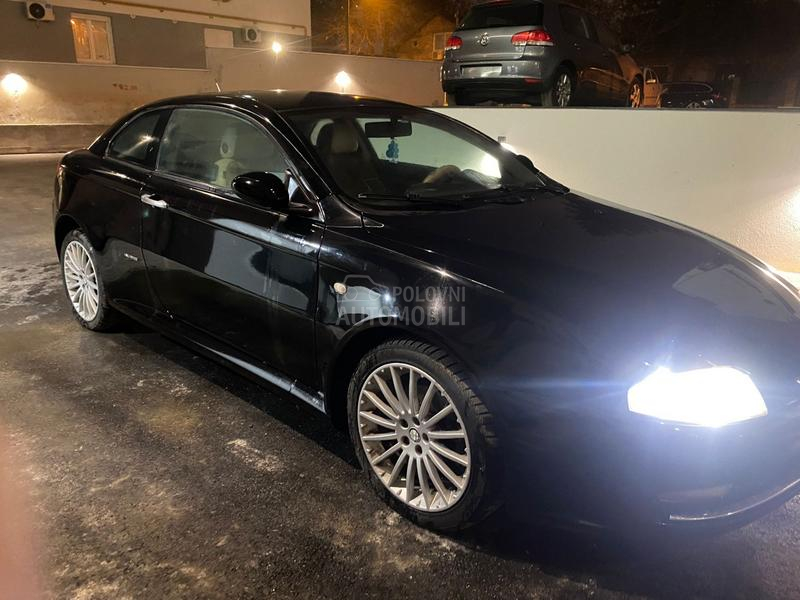 Alfa Romeo GT 