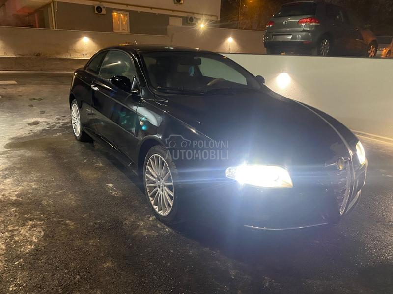 Alfa Romeo GT 