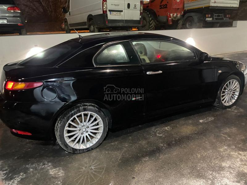 Alfa Romeo GT 