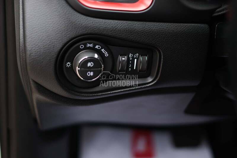 Jeep Renegade 2.0DIZ Trail Hawk4x4