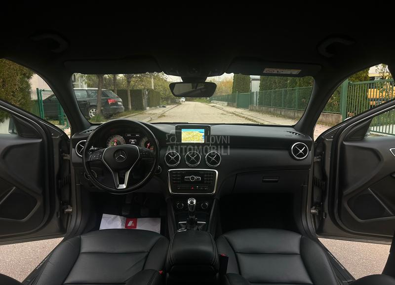 Mercedes Benz A 180 Led Nav CH