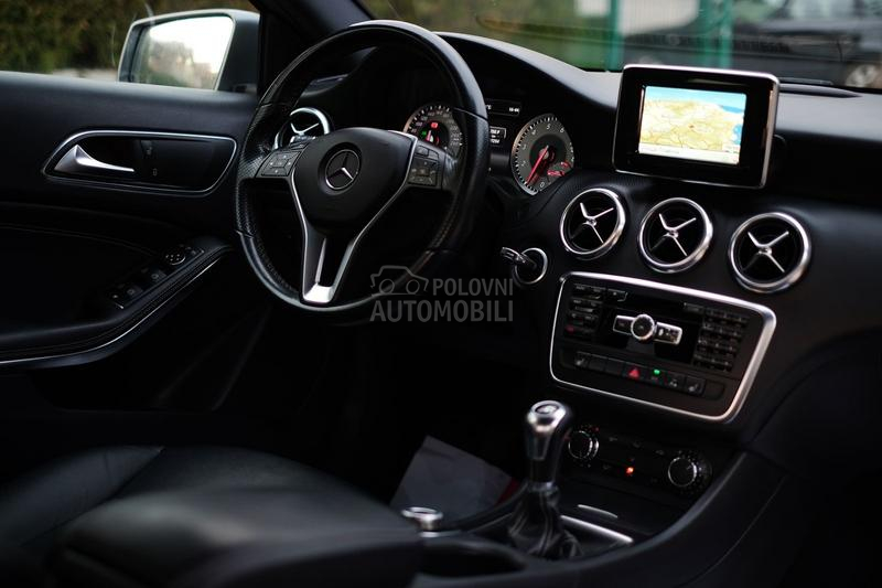 Mercedes Benz A 180 Led Nav CH