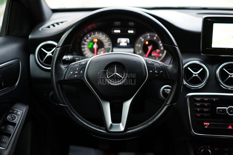 Mercedes Benz A 180 Led Nav CH