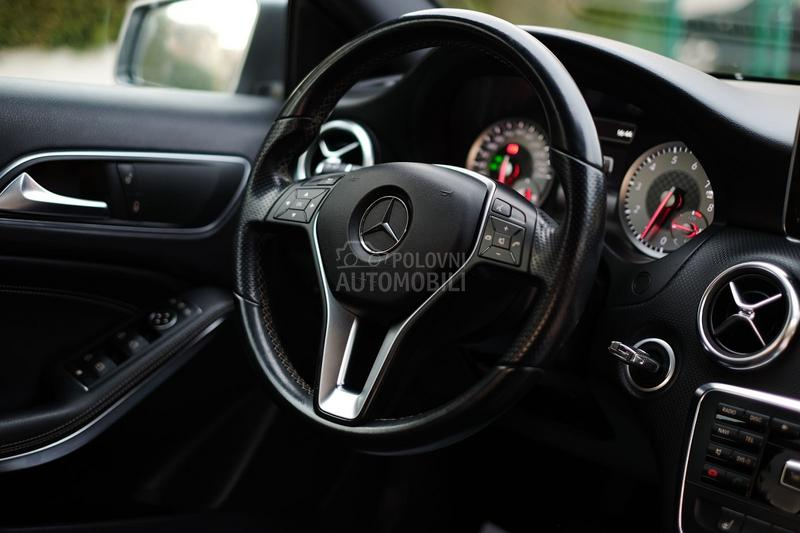Mercedes Benz A 180 Led Nav CH