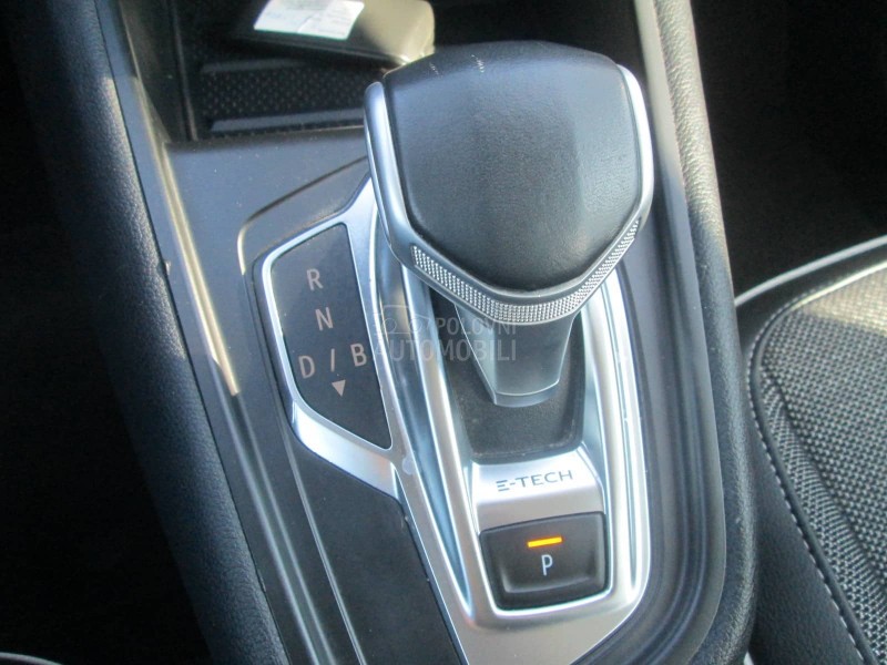 Renault Captur 1.6 E-TECH plug in